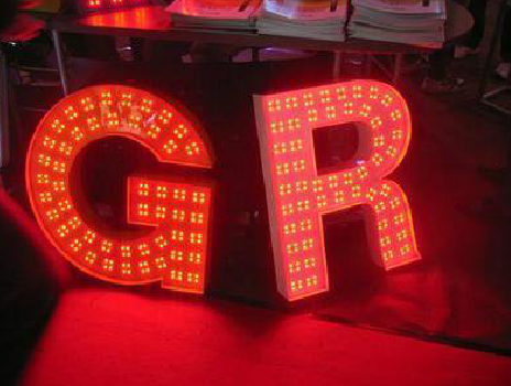 宜兴LED发光字常见的安装误区。